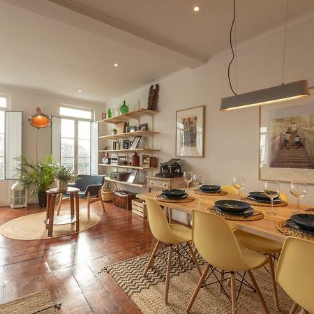 Fantastic Family Apartment In Estrela Lissabon Exterior foto