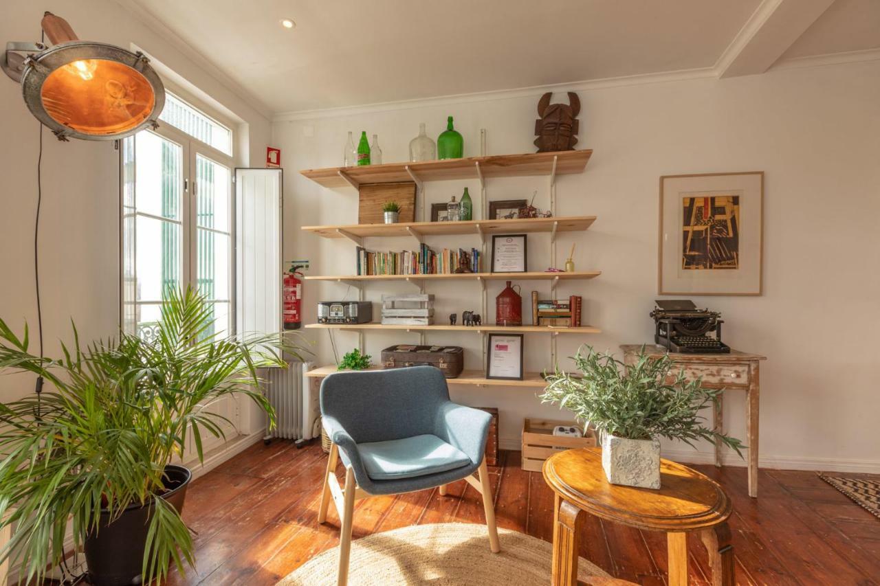 Fantastic Family Apartment In Estrela Lissabon Exterior foto
