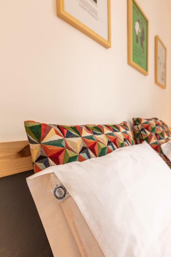 Fantastic Family Apartment In Estrela Lissabon Exterior foto